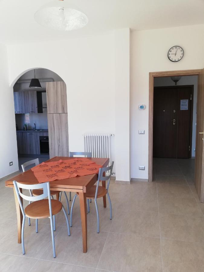 Appartement La Rosa Rossa à Cambiasca Extérieur photo