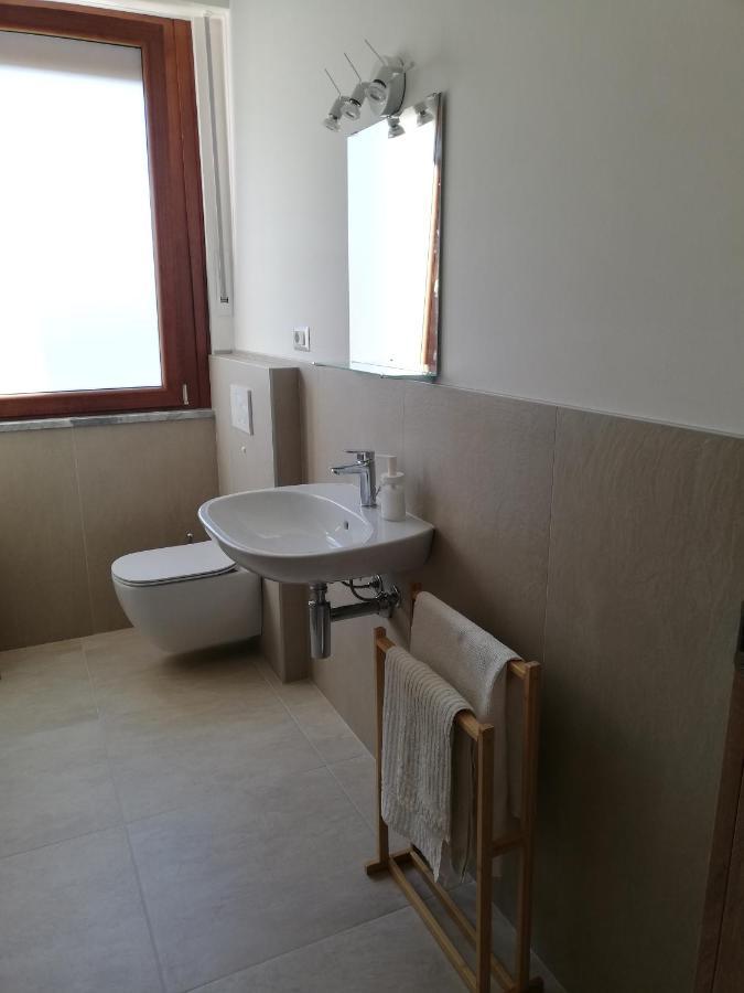 Appartement La Rosa Rossa à Cambiasca Extérieur photo