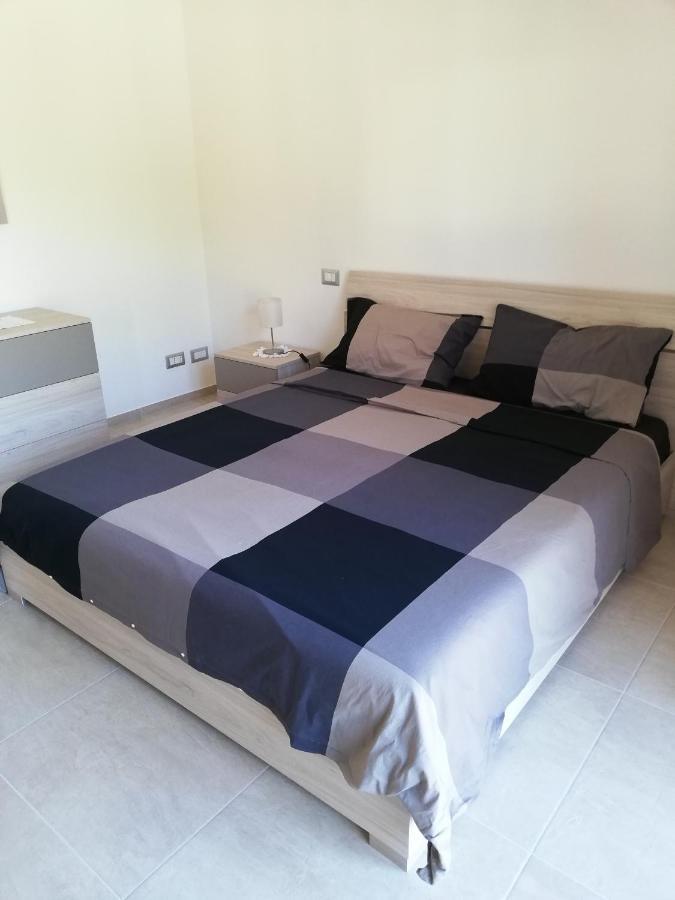 Appartement La Rosa Rossa à Cambiasca Extérieur photo